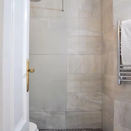 2br Townhouse, Next To Beach, Stunning Views, Pool Hébergement de vacances *