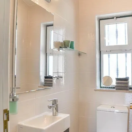 2br Townhouse, Next To Beach, Stunning Views, Pool Ferragudo (Faro)